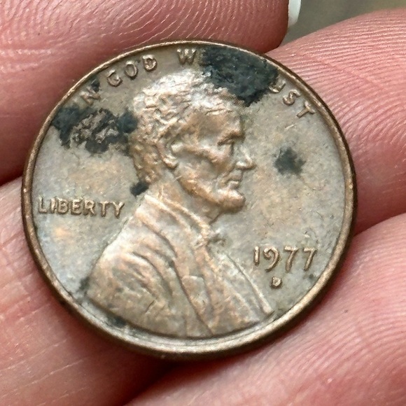 1977 D penny - Picture 1 of 2